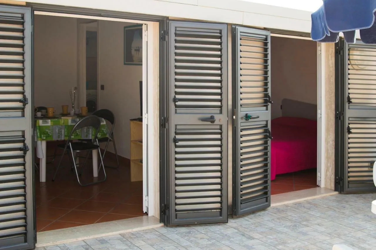 Appartamento Matisse Beach Punta Secca Italia